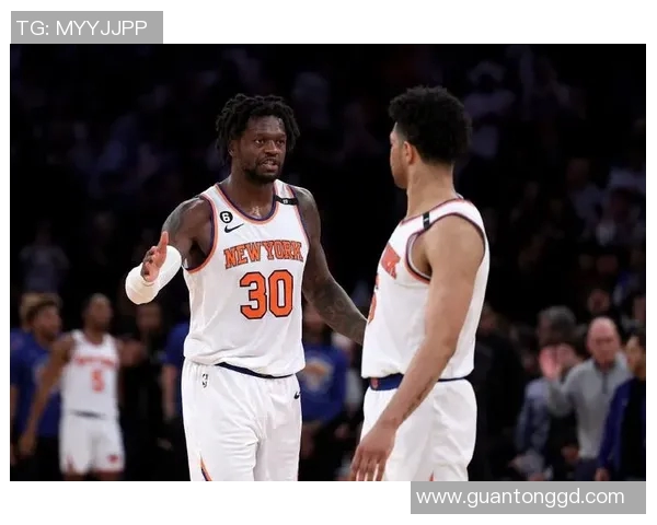 180俱乐部！兰德尔近5战场均26.6+7.6+7.2 美媒：最佳阵容级别