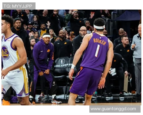 历史首位！太阳晒布克数据：前9场30+7助 命中率504085