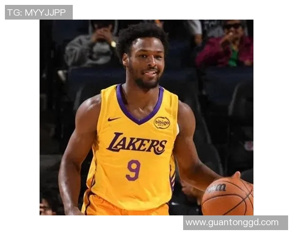 布朗尼迎生涯第二次首发！第一次10中2拿到4分3篮板6助攻4抢断