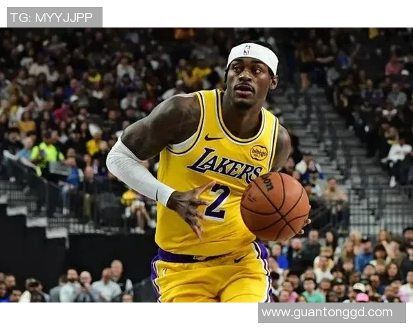 锋线核心作用显著，湖人应更果断启用贾里德·范德比尔特