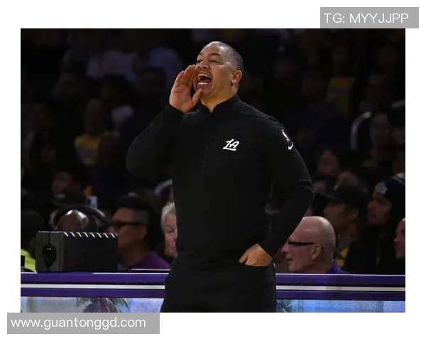 自泰伦-卢立下35胜20负的目标后，快船打出13胜2负